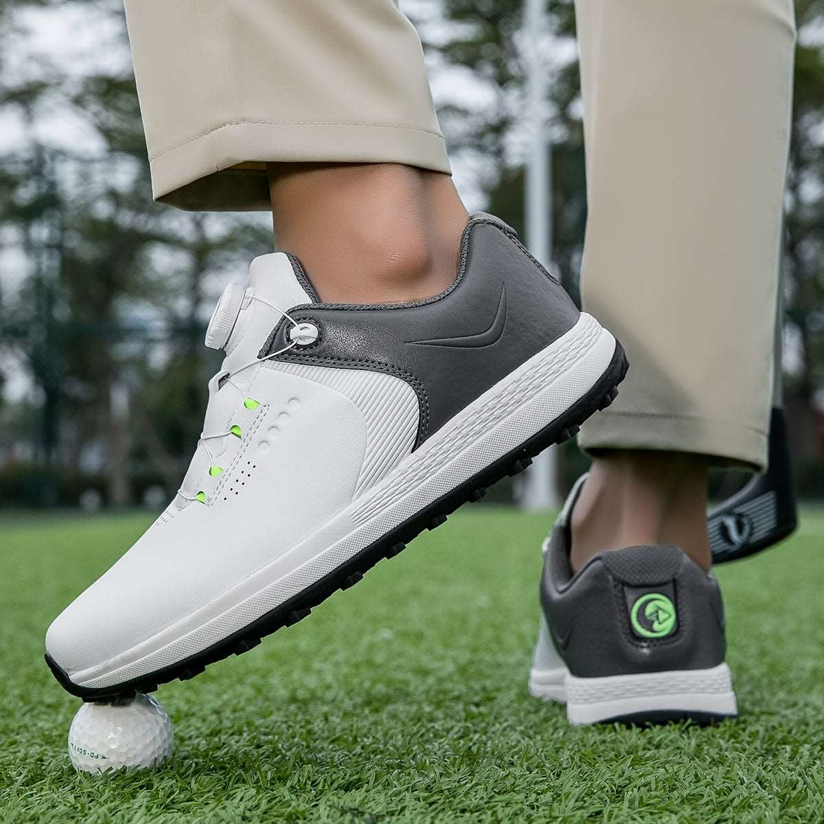 Men's Solid Non-slip Golf Shoes With Rotating Buckle